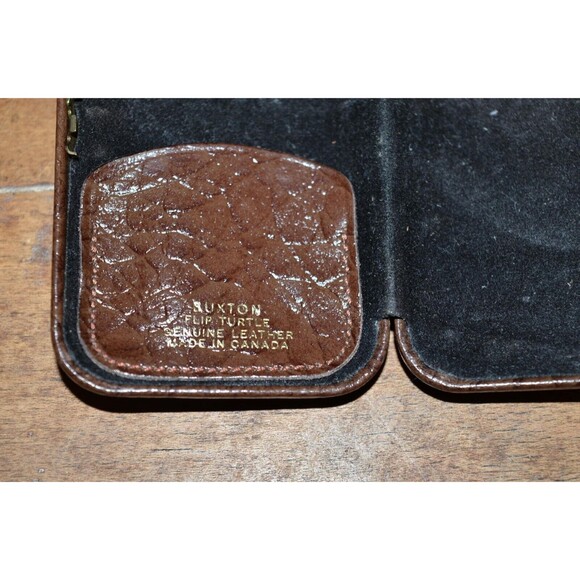 BUXTON Leather Key-Tainer Flip turtle Enclosed Key Holder Case Vtg - Picture 6 of 9